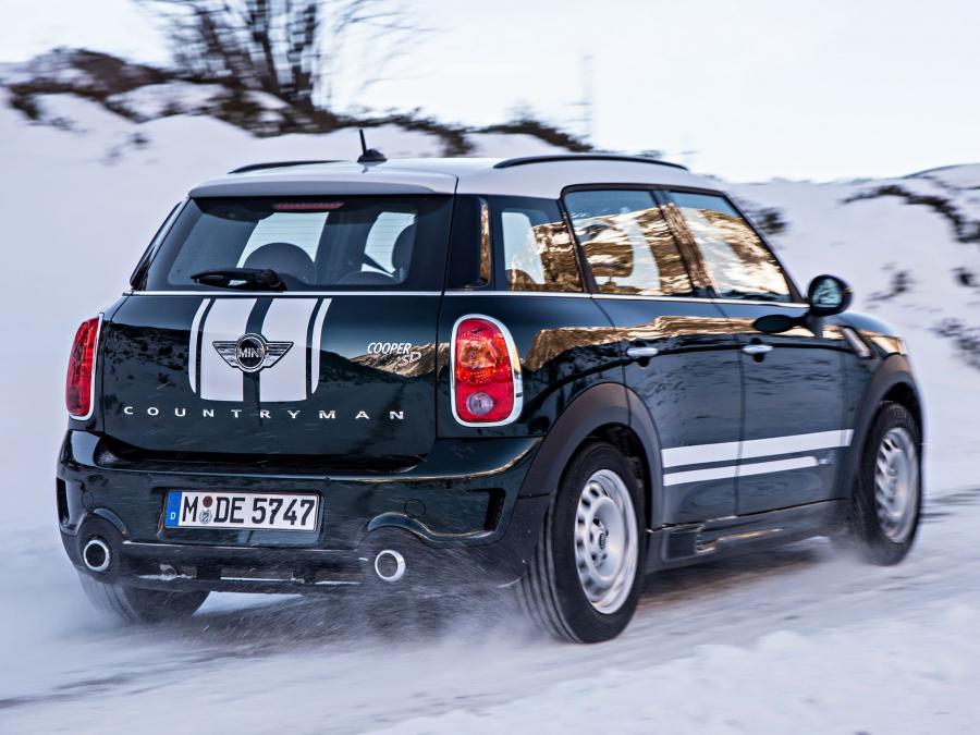  Mini Cooper SD Countryman All4 2013 года  (фото 2 из 13)